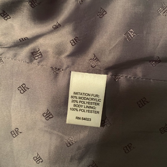 Banana Republic - Gray Faux Fur Vest - Picture 12 of 17
